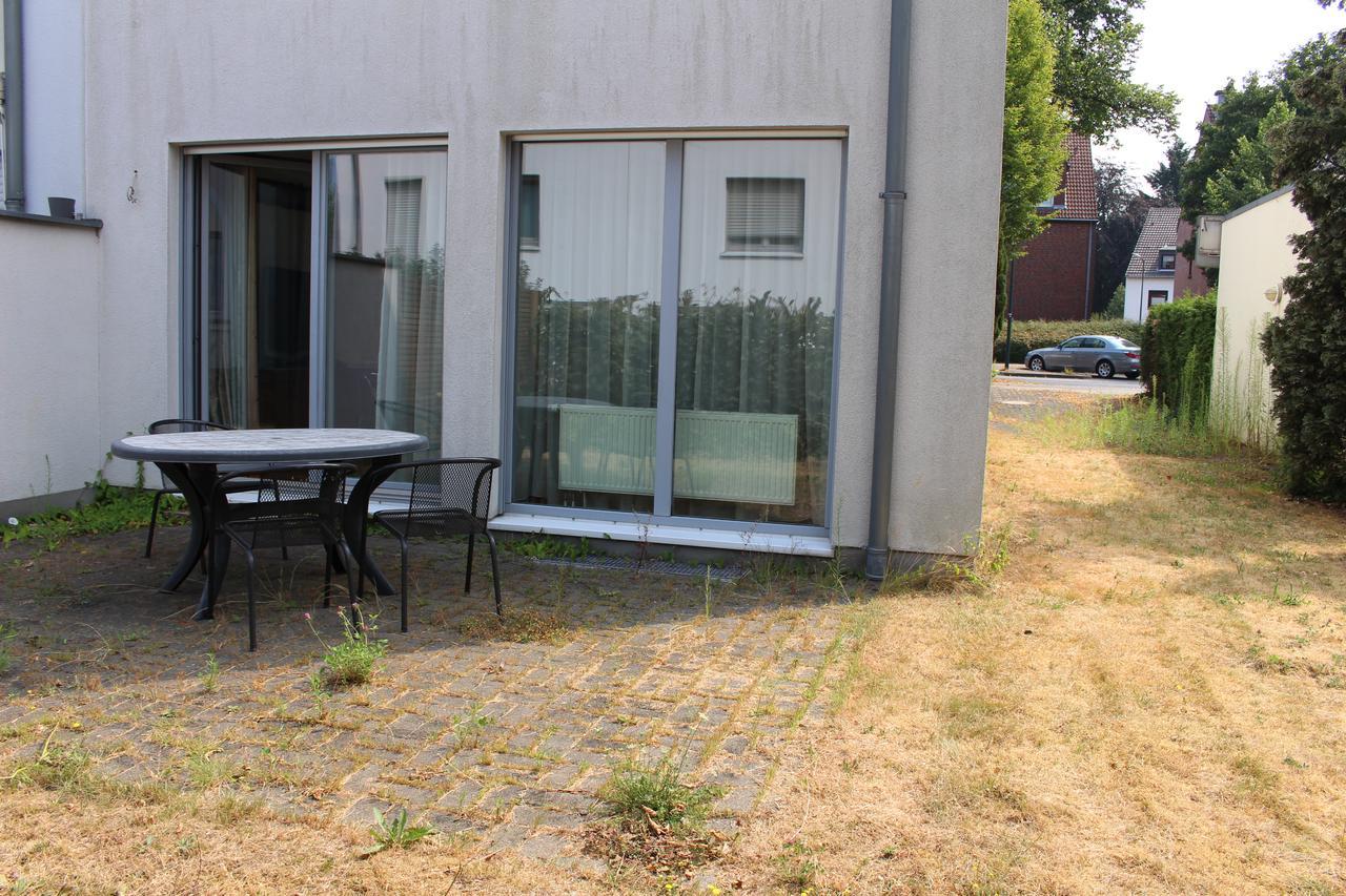 I.M.Apartments 42 M² Fuer 2 Personen Dusseldorf Luaran gambar