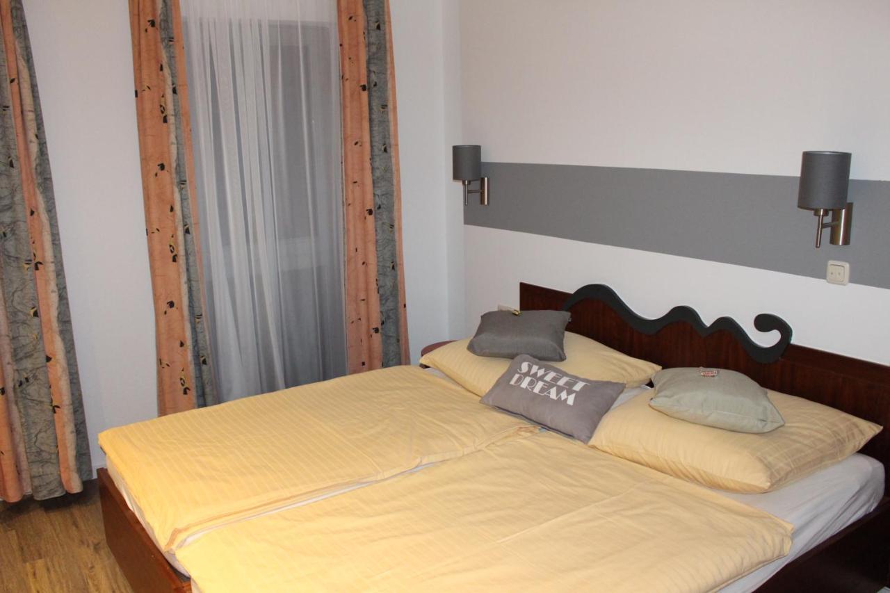 I.M.Apartments 42 M² Fuer 2 Personen Dusseldorf Luaran gambar